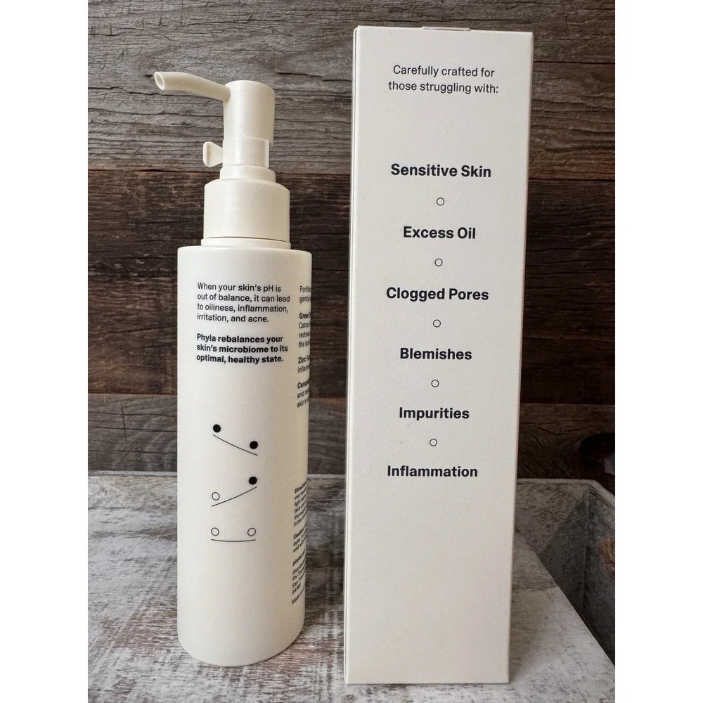 PHYLA pH Balancing Gel Cleanser 100ml – Clarifying Face Wash |‎ MSRP = $32